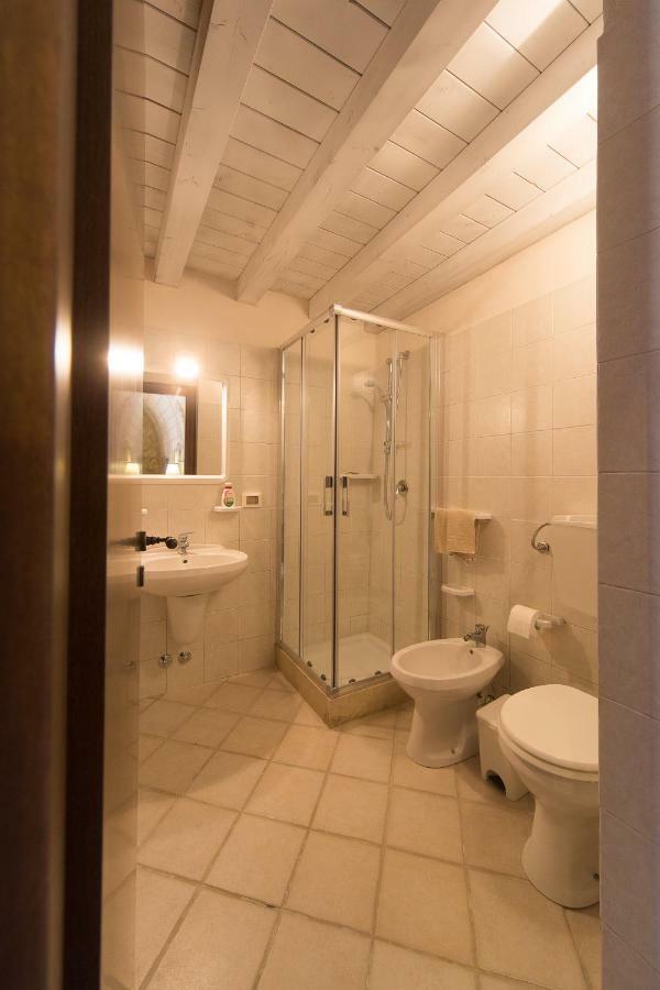 Casale Del Coccio Guest House Шикли Екстериор снимка