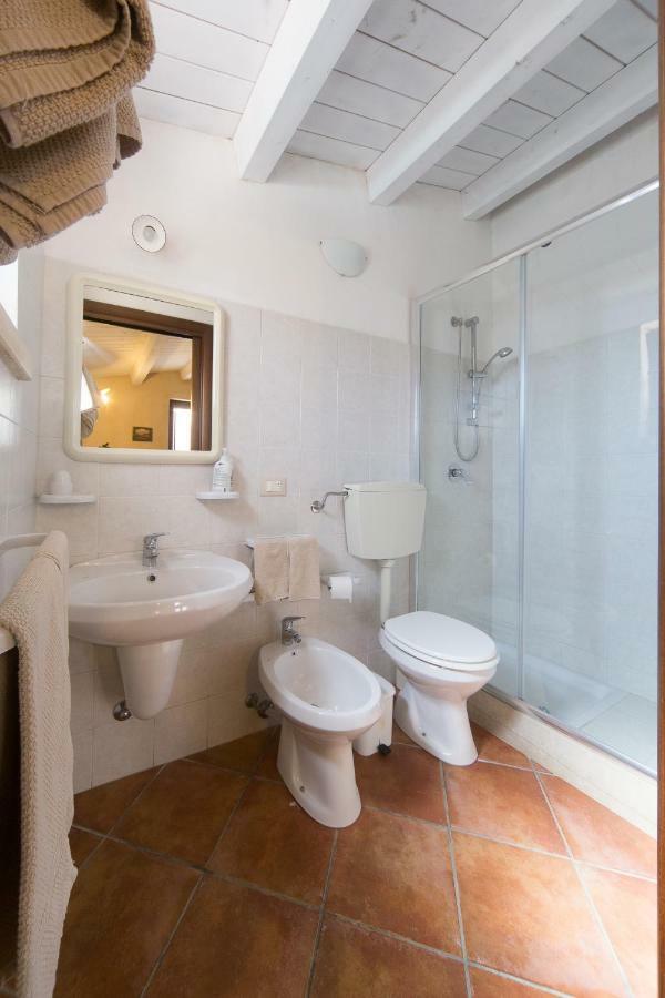 Casale Del Coccio Guest House Шикли Екстериор снимка