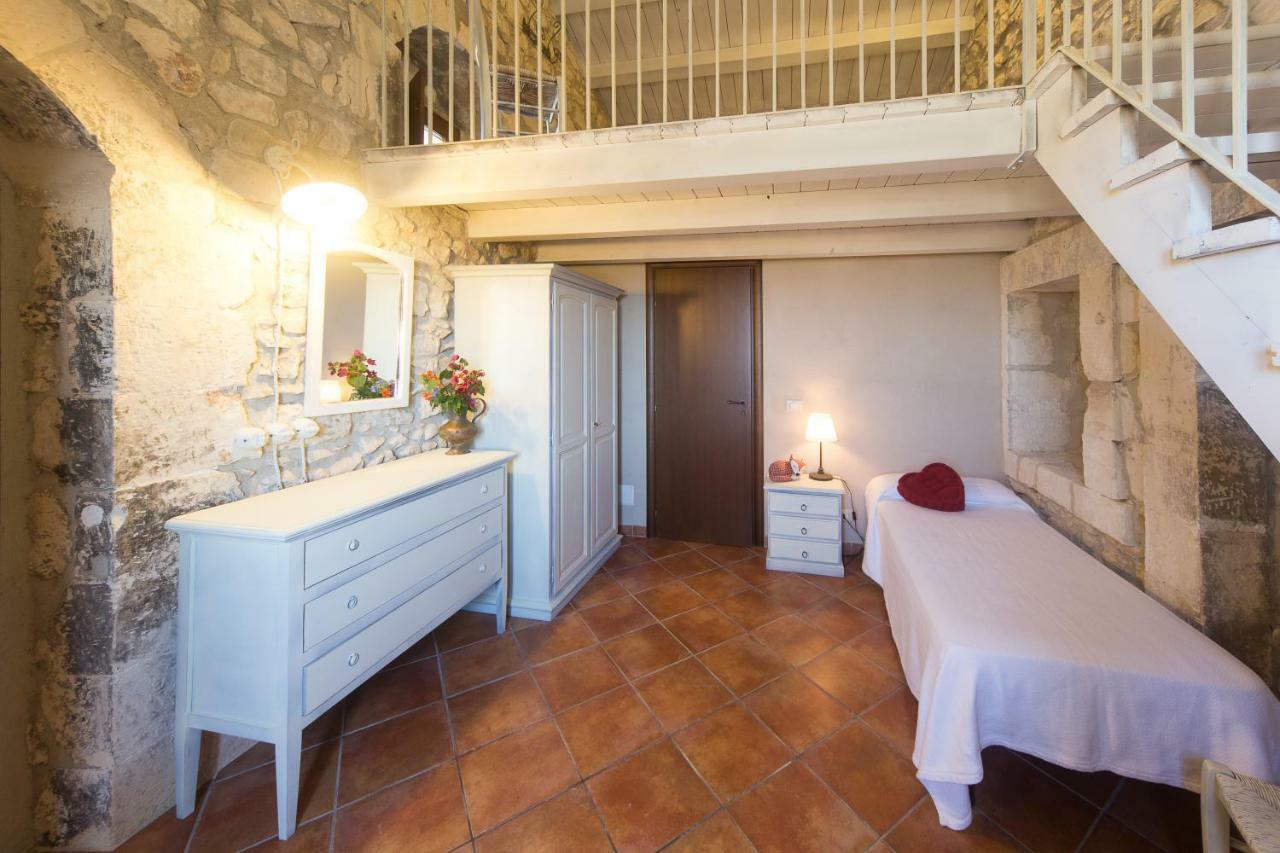 Casale Del Coccio Guest House Шикли Екстериор снимка